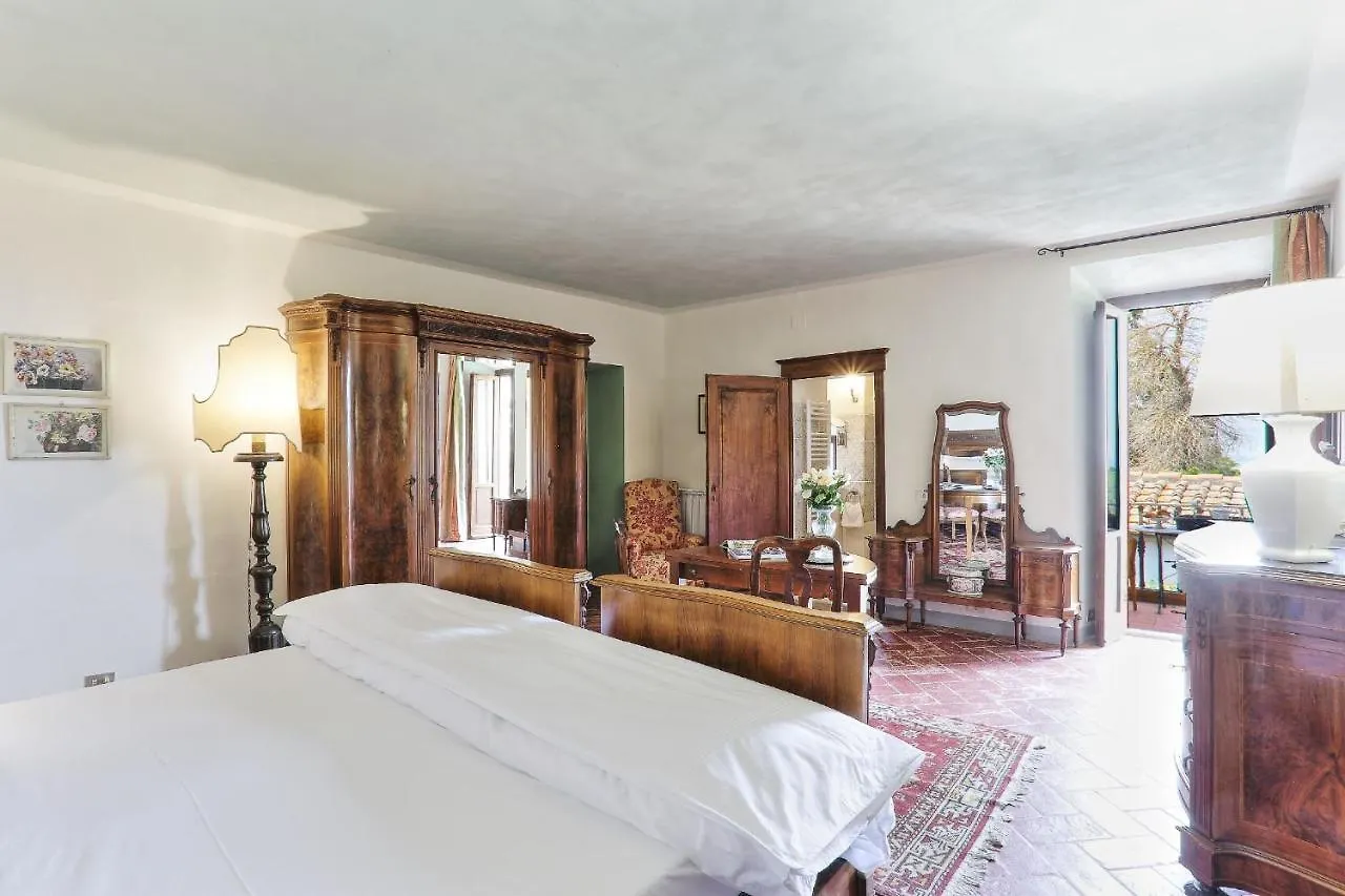 Charming Villa Marcialla Tavarnelle Val di Pesa Bed & Breakfast